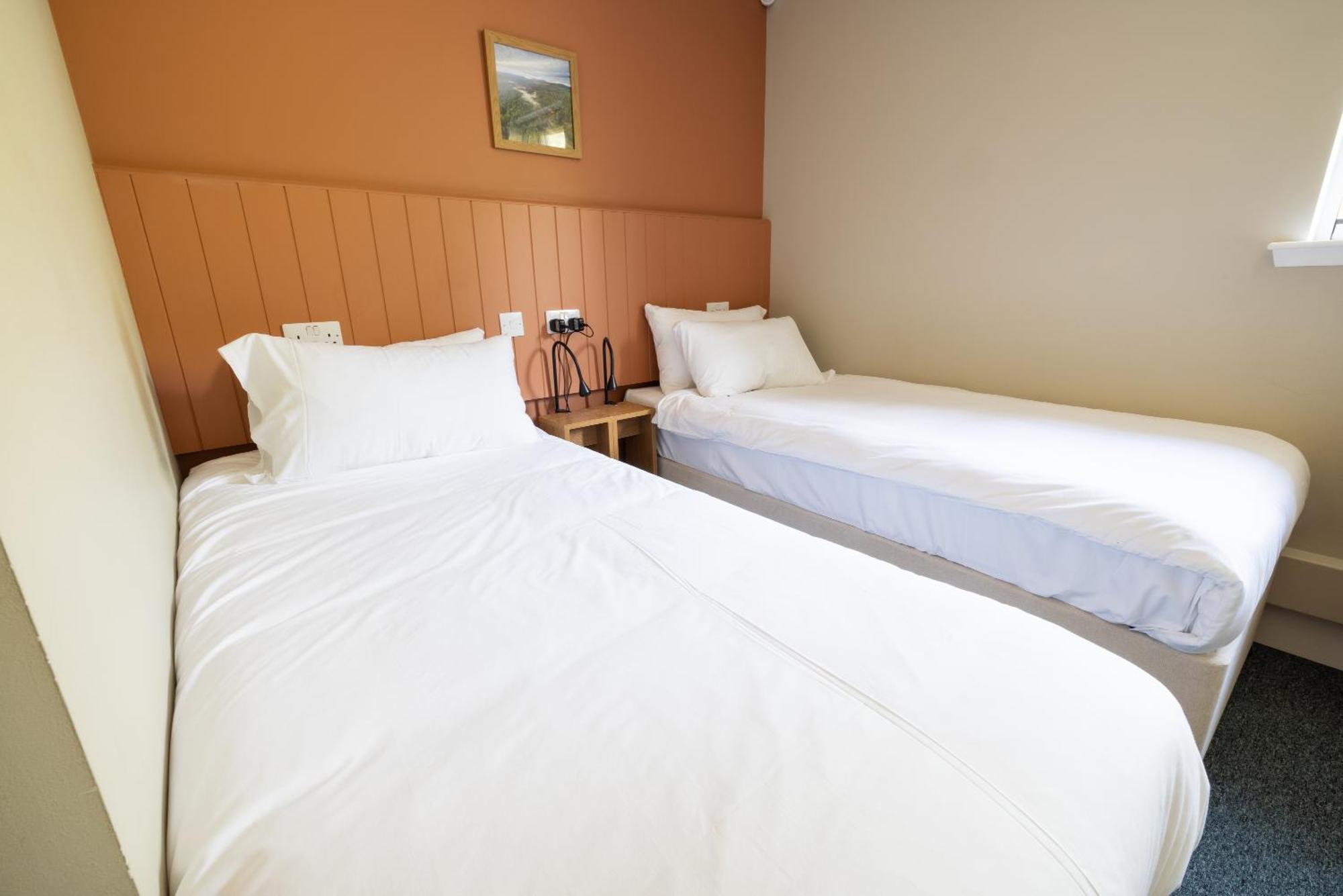 An Spiris Accommodation At Dundreggan Rewilding Centre Exterior photo